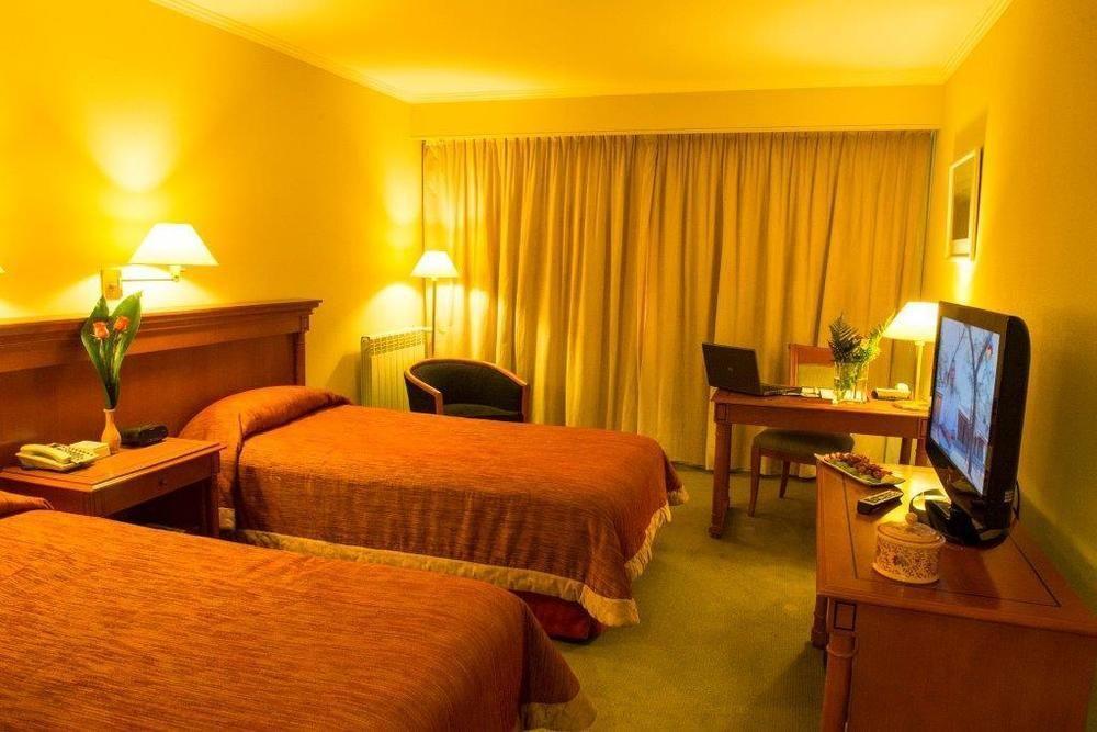 Austral Express Hotel Comodoro Rivadavia Exterior foto